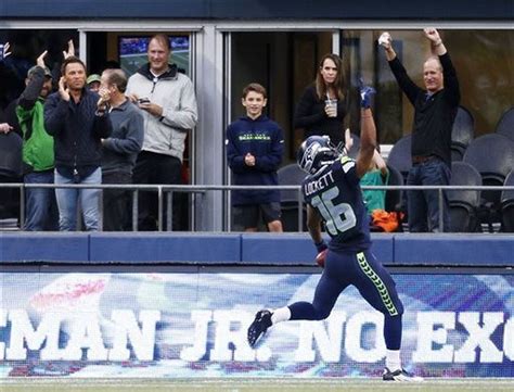 Seattle S Tyler Lockett Has 103 Yard Touchdown Return In Seahawks 22