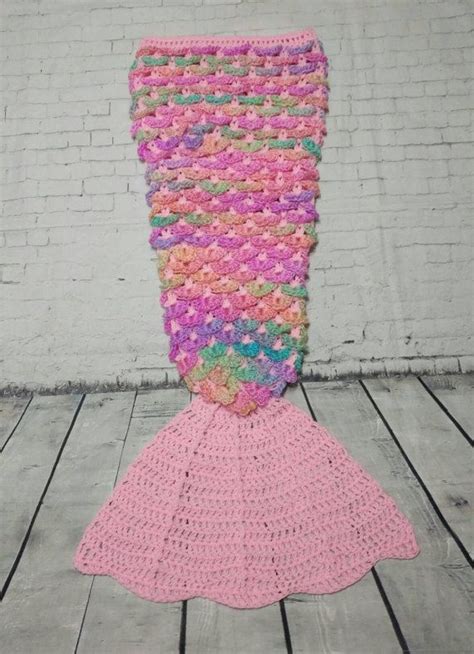 Sale Mermaid Tail Blanket With Fin In Crocodile Stitch Etsy Mermaid