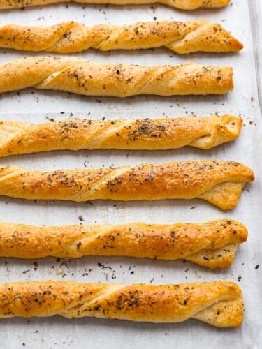 20 Minute Italian Bread Twists Yummy Recipe