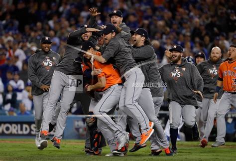 Astros Players Set World Series Share Record At 438902 Inquirer Sports