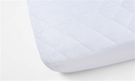 Jusqu à 22 Protège matelas rembourré Groupon