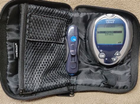 One Touch Ultra Blood Glucose Meter With Lancing Device Case