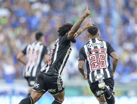 Penta Atl Tico Vira Sobre O Cruzeiro E Conquista Quinto T Tulo