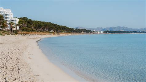 Dos playas españolas premiadas por no tener nada que envidiar a las