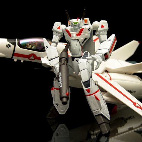 The Osamu Tezuka Manga Museum exhibits a 1:1 VF-1 cockpit (Robotech ...