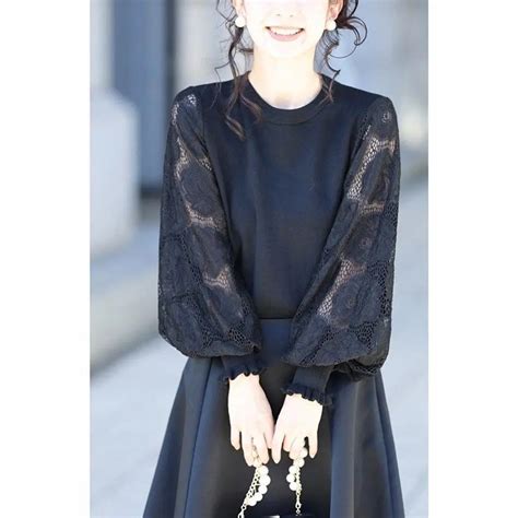 Kg Temperament Lace Stitching Lantern Sleeve Round Neck Pullover