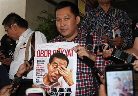 Pemeriksaan Pemred Tabloid Obor Rakyat Antara Foto