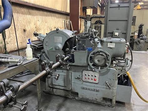 Used Ea Cincinnati Milacron Centerless Grinder W Long Bar Attachment