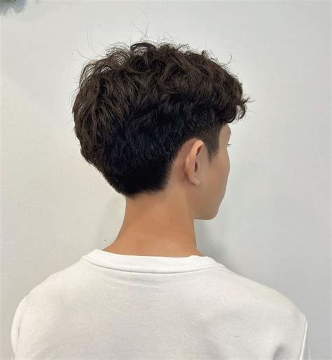 Different Types Of Perms For Guys Hairstylecamp Loose Perm On Guys