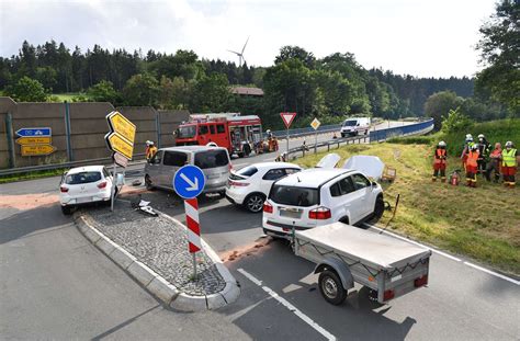 Sperrung Unfall Mit Vier Autos Bei Selb Selb Frankenpost