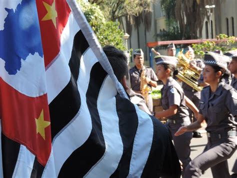 G Desfiles Comemoram De Setembro No Centro Oeste Paulista