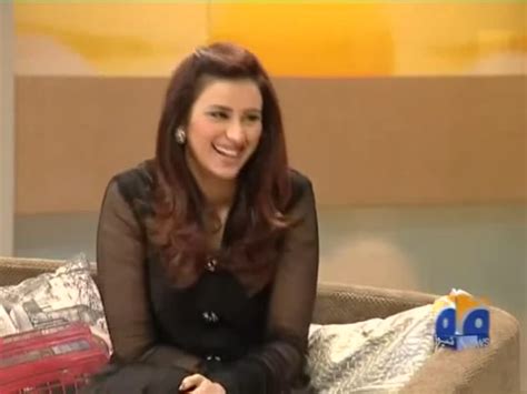 Pakistani Television Captures And Hot Models Madiha Naqvi In Black
