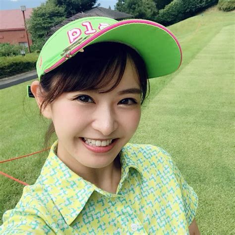 中庄司愛希さんのインスタグラム写真 中庄司愛希instagram 「涼しくなってきたのでラウンドに⛳️ G8富士カントリークラブへ💓富士山も綺麗に見えたよ🗻 スワイプしてね G8富士