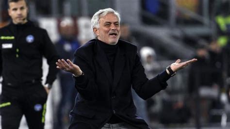 Roma Mourinho Meglio Della Juventus Nel Primo Tempo Dura Contro Il