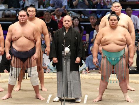 大の里が殊勲賞 新入幕から4場所連続の三賞 敢闘賞の隆の勝は逆転vなら殊勲賞とw受賞も 平戸海は初三賞の技能賞 大相撲名古屋場所スポーツ