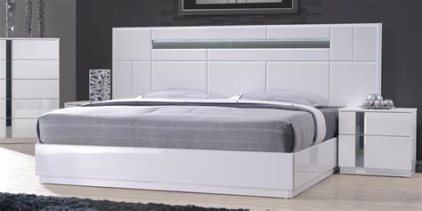 Modern white bedroom furniture sets | Hawk Haven