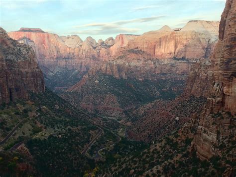 Sunrise at Canyon Overlook viewpoint in Zion National Park [640x1136 ...