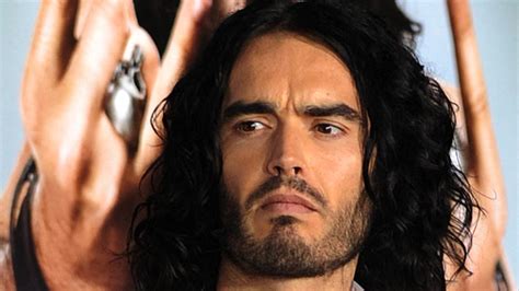 L Acteur Russell Brand Accus De Viol Et D Agressions Sexuelles Ce