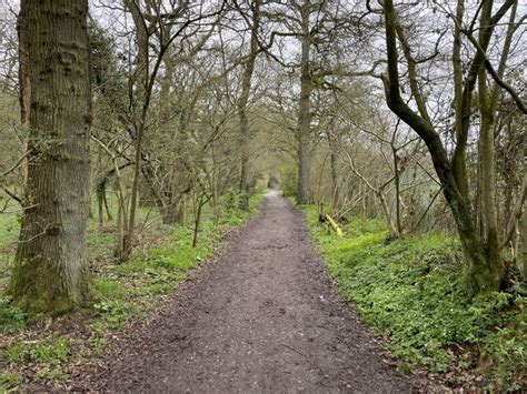 Oakley Multi Users Path In Well S Copse Mr Ignavy Cc By Sa