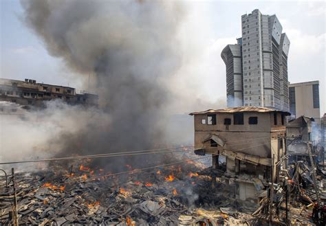 Incendio Masivo Arrasa Un Distrito Comercial En Bangladesh