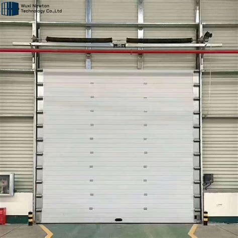 Industrial Vertical Lift Rolling Insulated Aluminium Garage Sectional