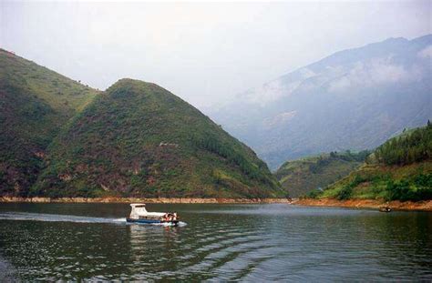 The Three Gorges Or Yangtze Gorges Span From The Western Upriver Cities