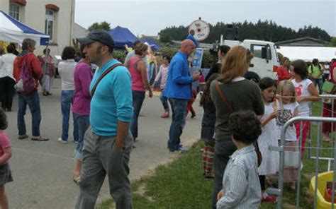 Sainte Marie Belle Affluence La Kermesse De L Cole Le T L Gramme