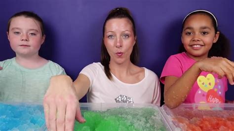 Gross Gelli Baff Toy Challenge Warheads Extreme Sour Candy Surprise