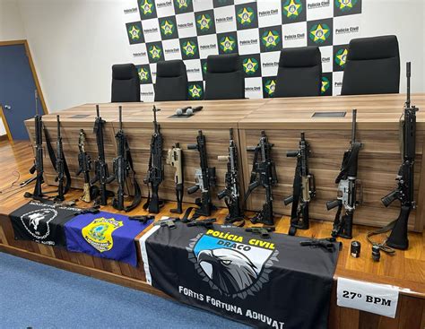 Operação contra bonde da milícia apreende 12 fuzis e pistola