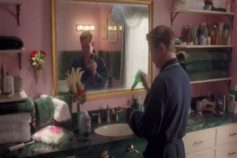 Macaulay Culkin recreates classic ‘Home Alone’ scenes — VIDEO | Movies | Entertainment