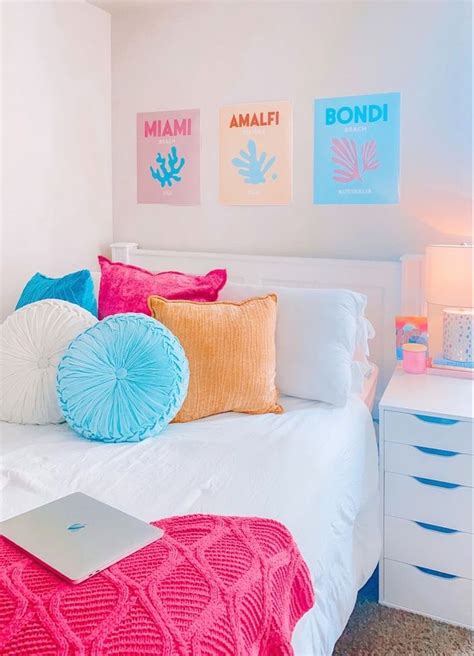 Pin By Eva ⚡️ On Preppy Bedroom Ideas💓⚡️ Preppy Room Decor Dorm Room