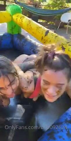 Bekijk Top Lana Rhoades Naked Lesbian Mud Wrestling Onlyfans Videotape