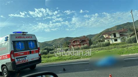 Horror N Aksin Elbasan Peqin Pasagjerja Hidhet Nga Furgoni N L Vizje