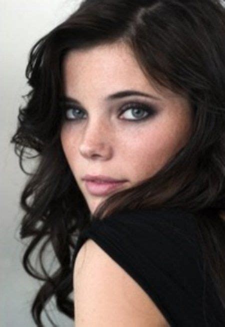 Amazing Features Black Hair Green Eyes Black Hair And Freckles Actresses With Black Hair