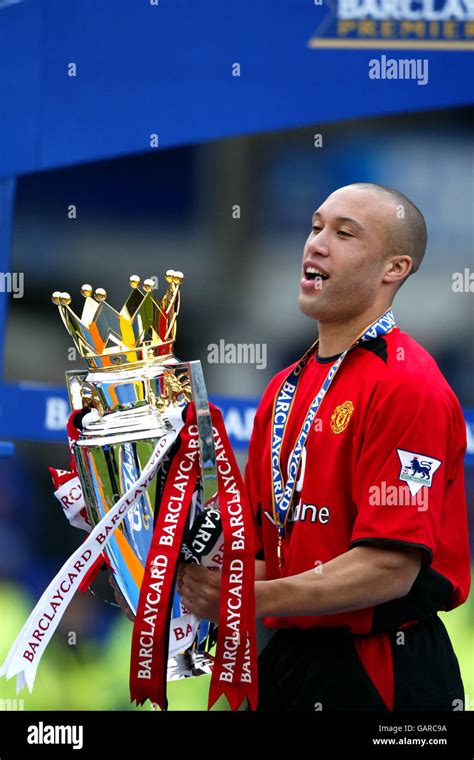 Mikael Silvestre Premier League Trophy Hi Res Stock Photography And