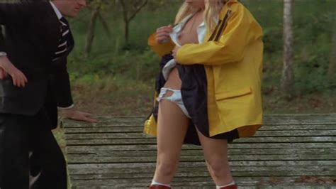 Lèche moi partout nude pics page 1