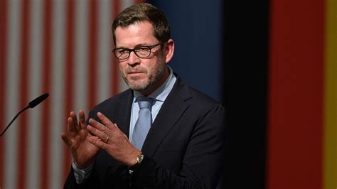 Karl Theodor zu Guttenberg spricht offen über Depressionen STERN de