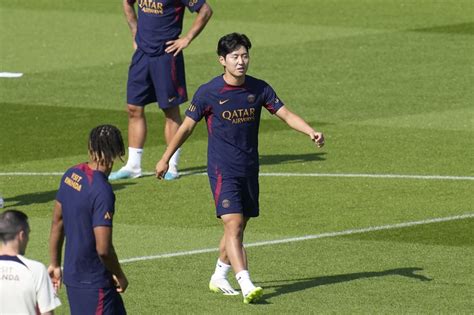 New Psg Midfielder Lee Kang In Set To Play Before Home Fans In