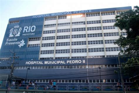 Parte De Teto De Hospital Desaba Devido A Chuva No Rio De Janeiro