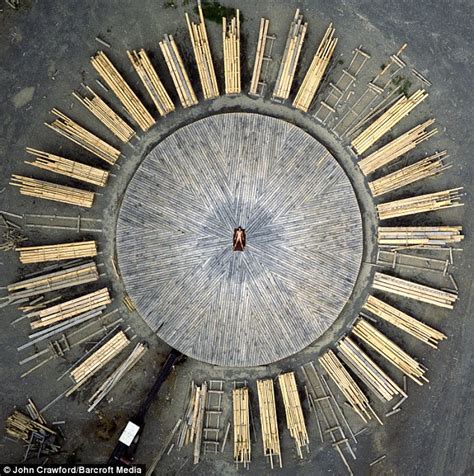 Husband Takes Bird S Eye View Photos Of His Naked Wife Daily Mail Online