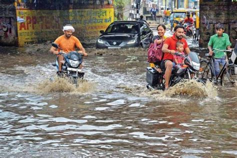 India Lluvias Monzónicas Causan 79 Muertos Y Decenas De Desaparecidos