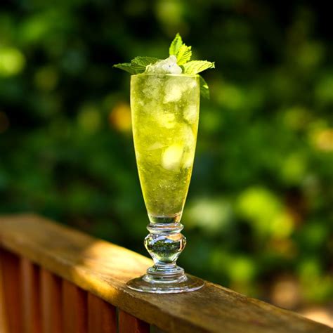 Absinthe Frappe Cocktail Recipe