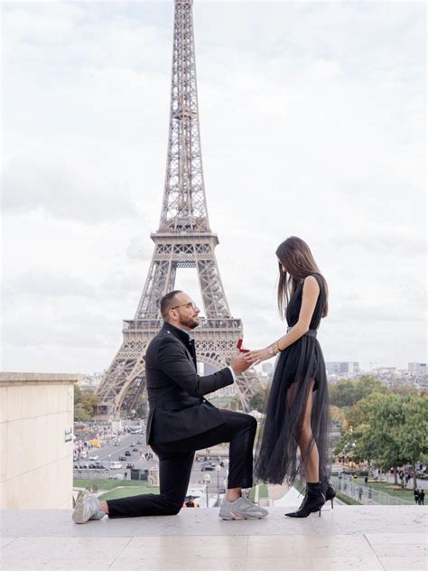 A Real Surprise Proposal In Front Of The Eiffel Tower