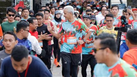 Lari Di Makassar Pemanasan Borobudur Marathon 2022 Ganjar Dapat Banyak