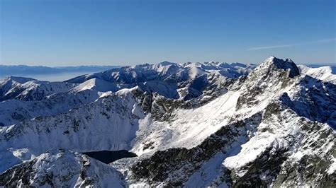 Tatry Lawina Porwa A Turyst W Trudne Warunki W G Rach Tvn