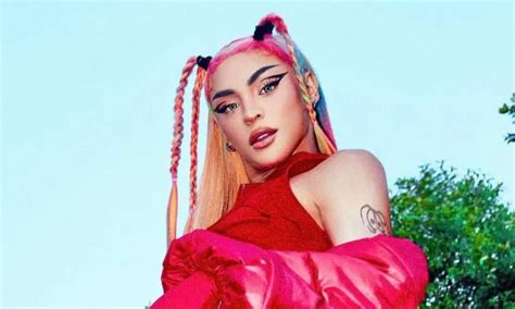 Pabllo Vittar leva tombo durante show em Manaus veja vídeo Portal Em