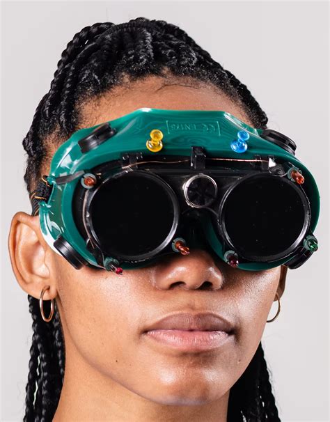 Meet The Twin Sisters Working To Create ‘digital X Ray Glasses’