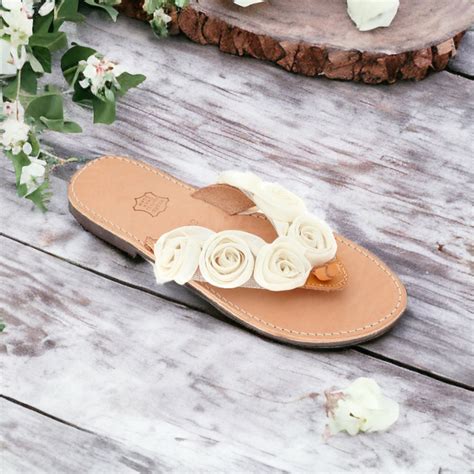 Hec 026 Τρέσα με Τριαντάφυλλα Nude Bostonmoda