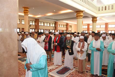 Walikota Tidore Ali Ibrahim Shalat Idulfitri Di Masjid Agung Nurul