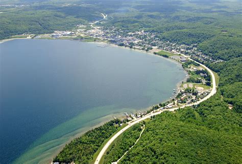 Munising Harbor In Munising Mi United States Harbor Reviews Phone